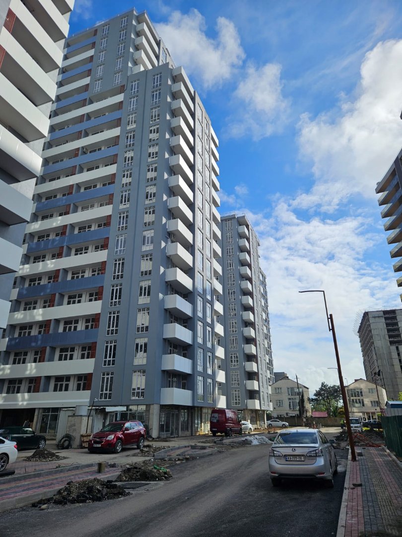 New Boulevard Residence