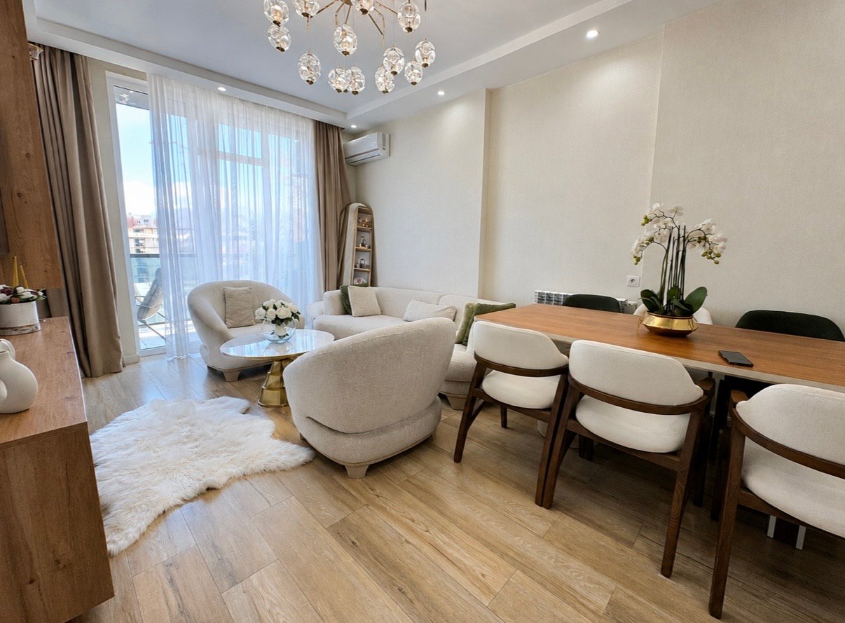 Guru Residence